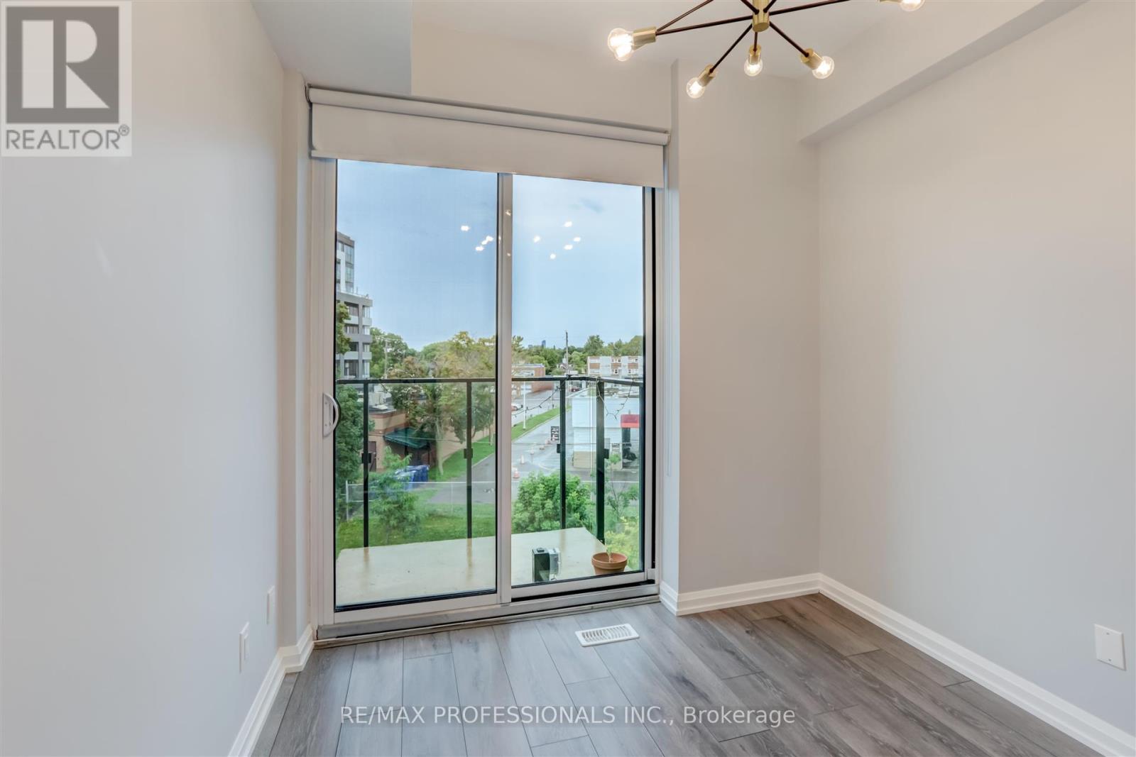 Th3 - 10 Brin Drive, Toronto, Ontario  M8X 0B3 - Photo 27 - W12808868