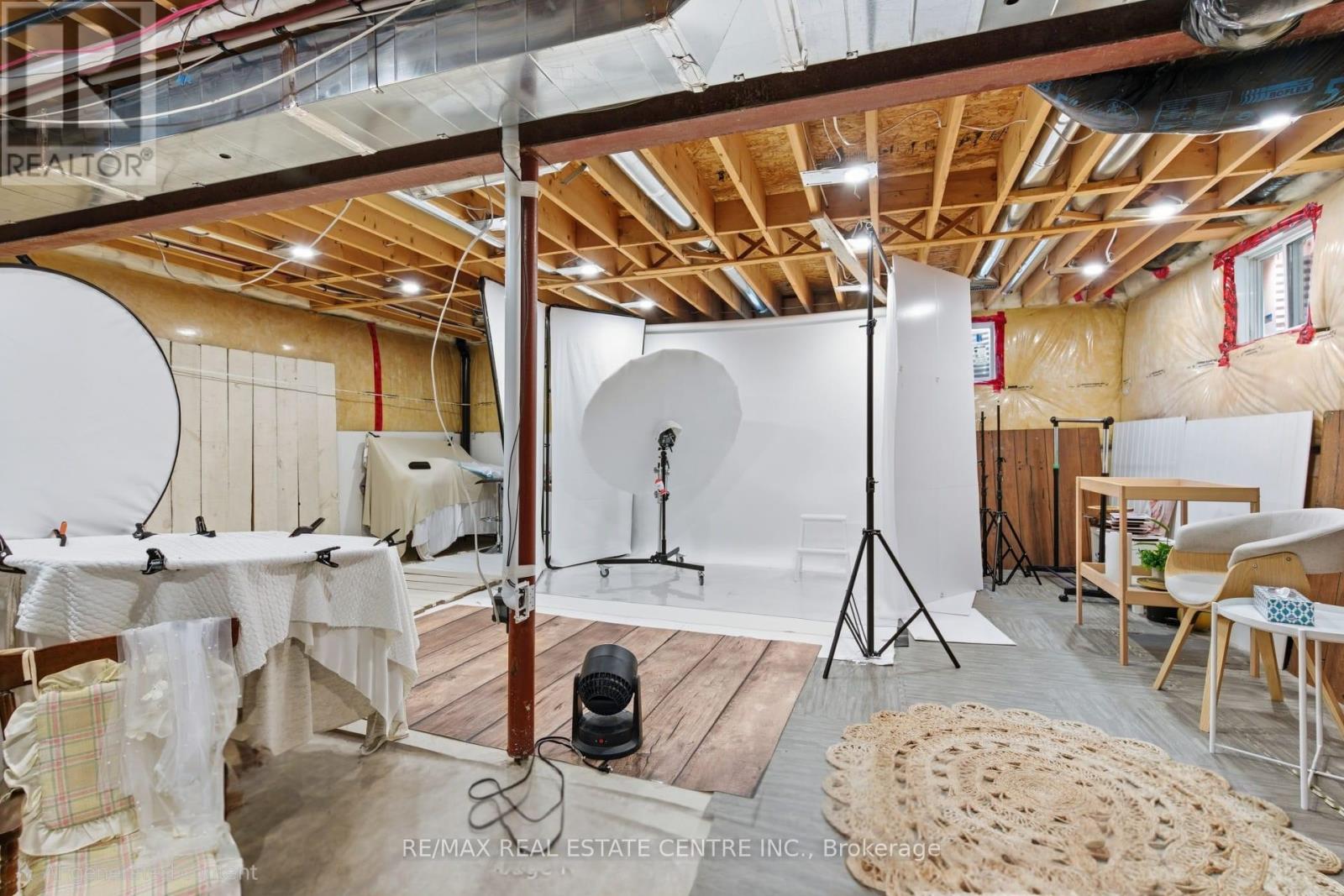 435 Pozbou Crescent, Milton, Ontario  L9T 8H8 - Photo 32 - W12808894