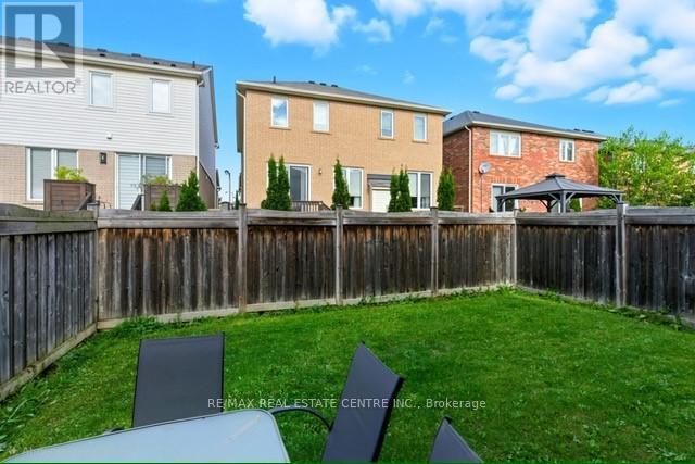 435 Pozbou Crescent, Milton, Ontario  L9T 8H8 - Photo 40 - W12808894