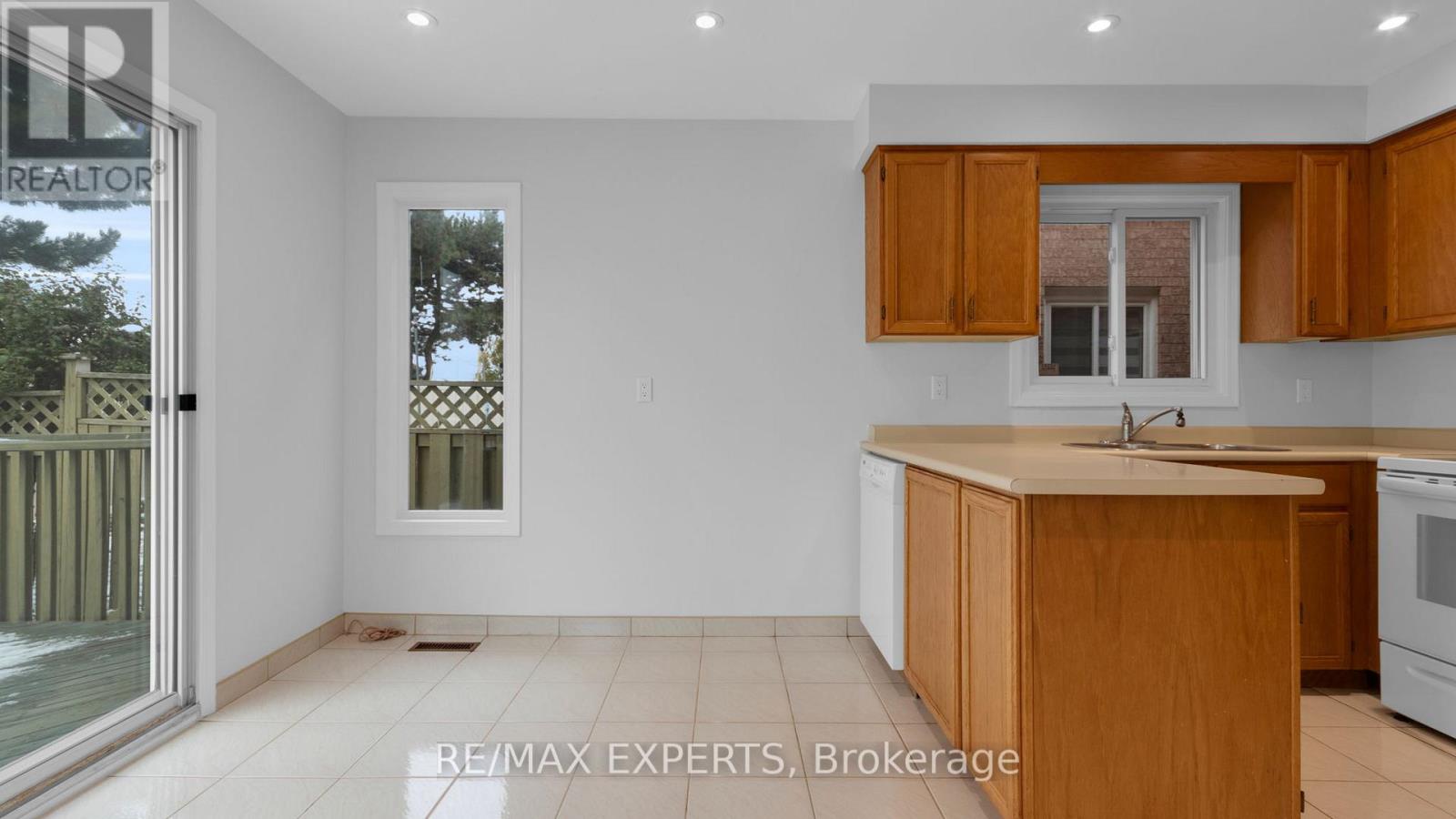 78 Candy Crescent, Brampton, Ontario  L6X 3Z5 - Photo 13 - W12808908