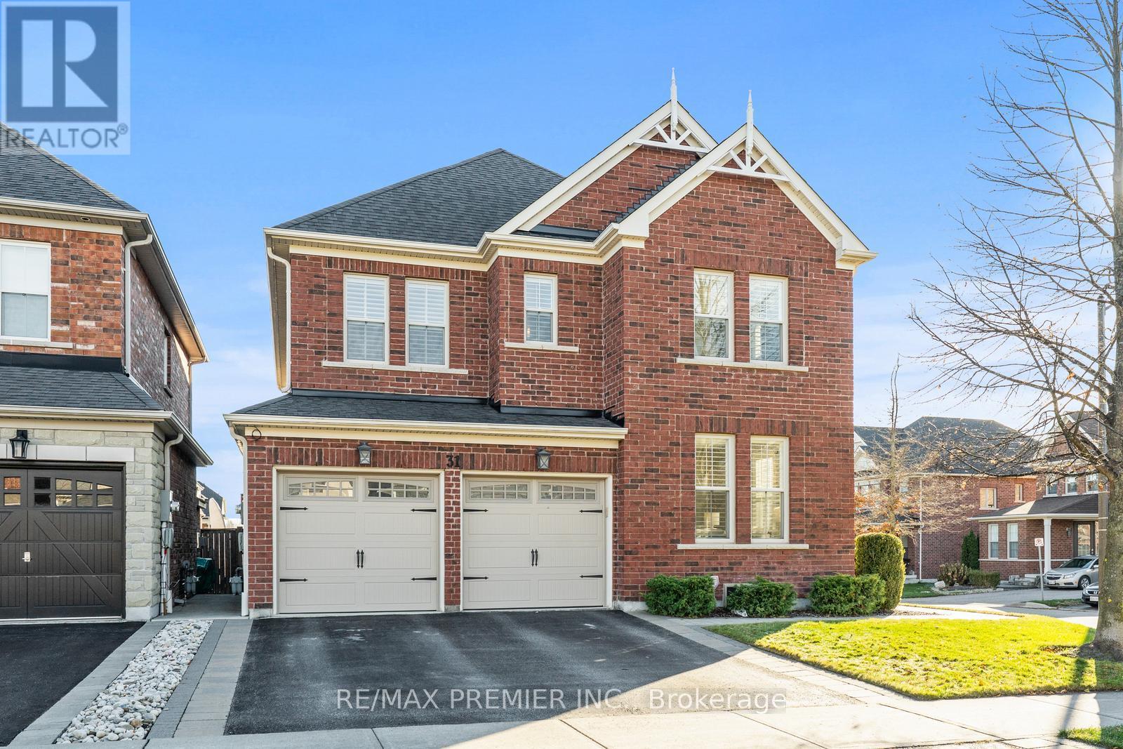 31 Boyces Creek Court, Caledon (Caledon East), Ontario  L7C 3S2 - Photo 4 - W12808934