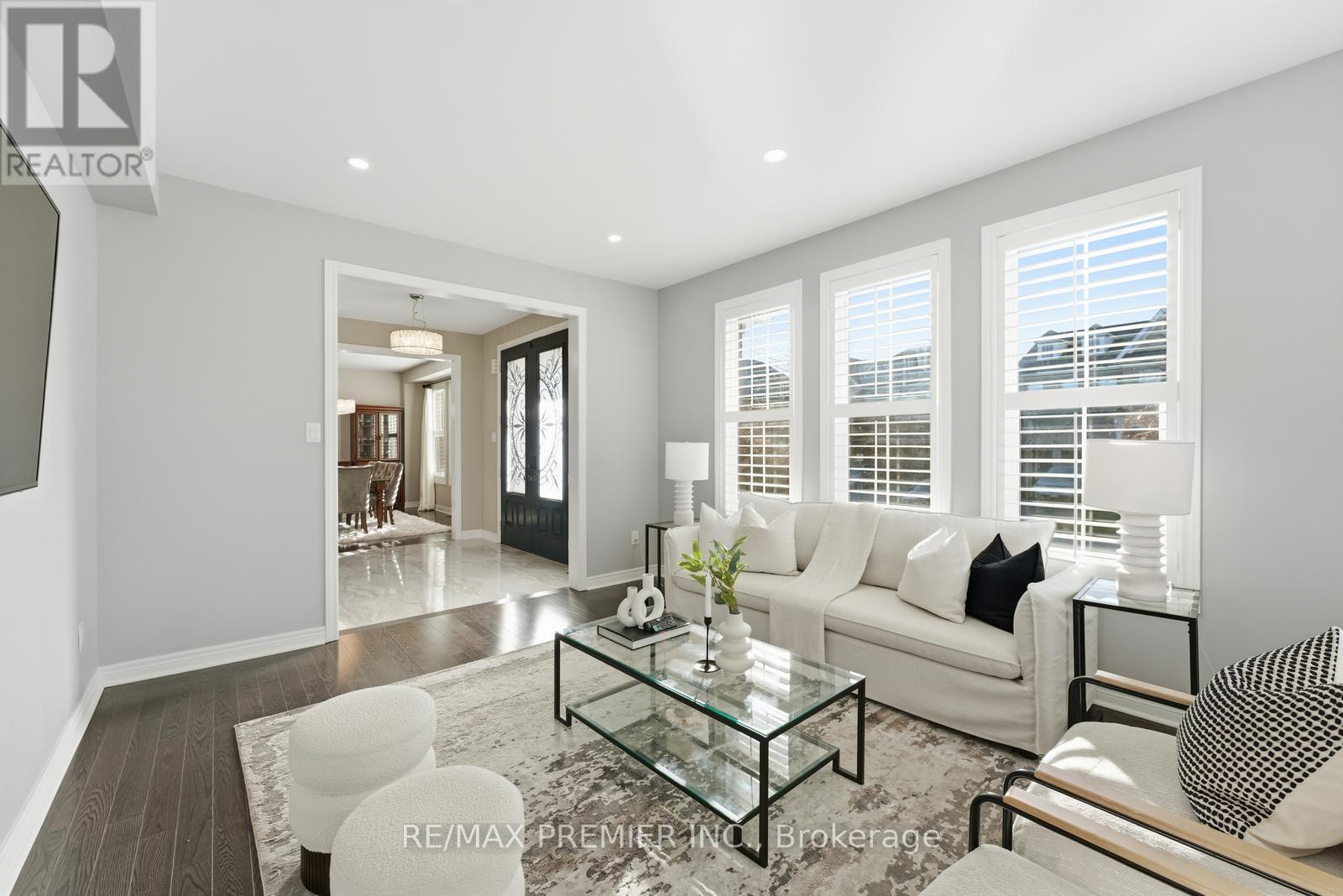 31 Boyces Creek Court, Caledon (Caledon East), Ontario  L7C 3S2 - Photo 9 - W12808934