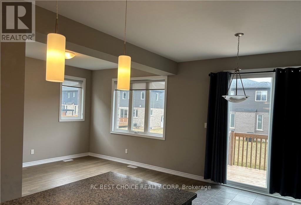 Upper - 8088 Citation Road, Niagara Falls, Ontario  L2H 3H7 - Photo 6 - X12808902