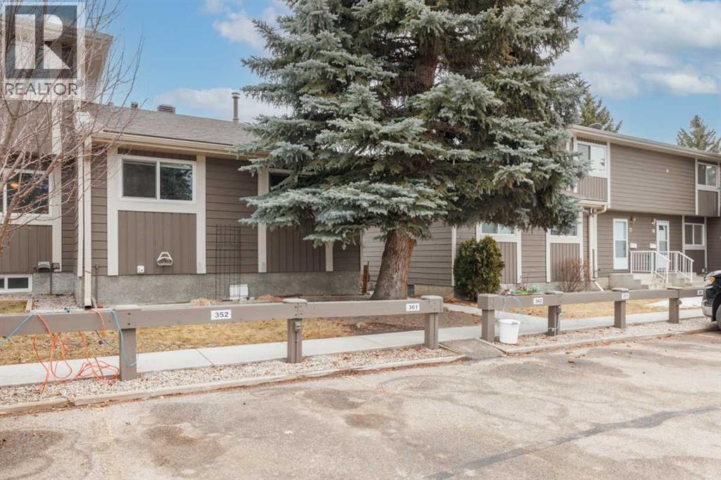 35, 14736 Deerfield Drive Se, Calgary, Alberta  T2J 5Y1 - Photo 2 - A2285978