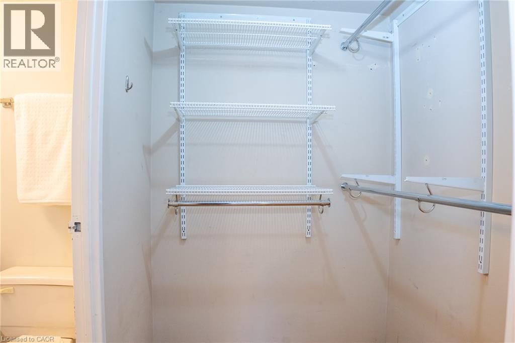 3700 Kaneff Crescent, Mississauga, Ontario  L5A 4B8 - Photo 19 - 40806764