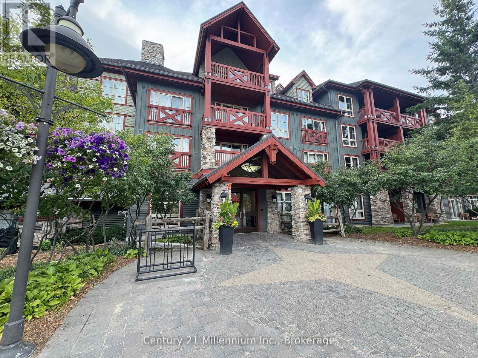 201 - 152 Jozo Weider Boulevard, Blue Mountains, Ontario  L9Y 0V2 - Photo 3 - X12808956