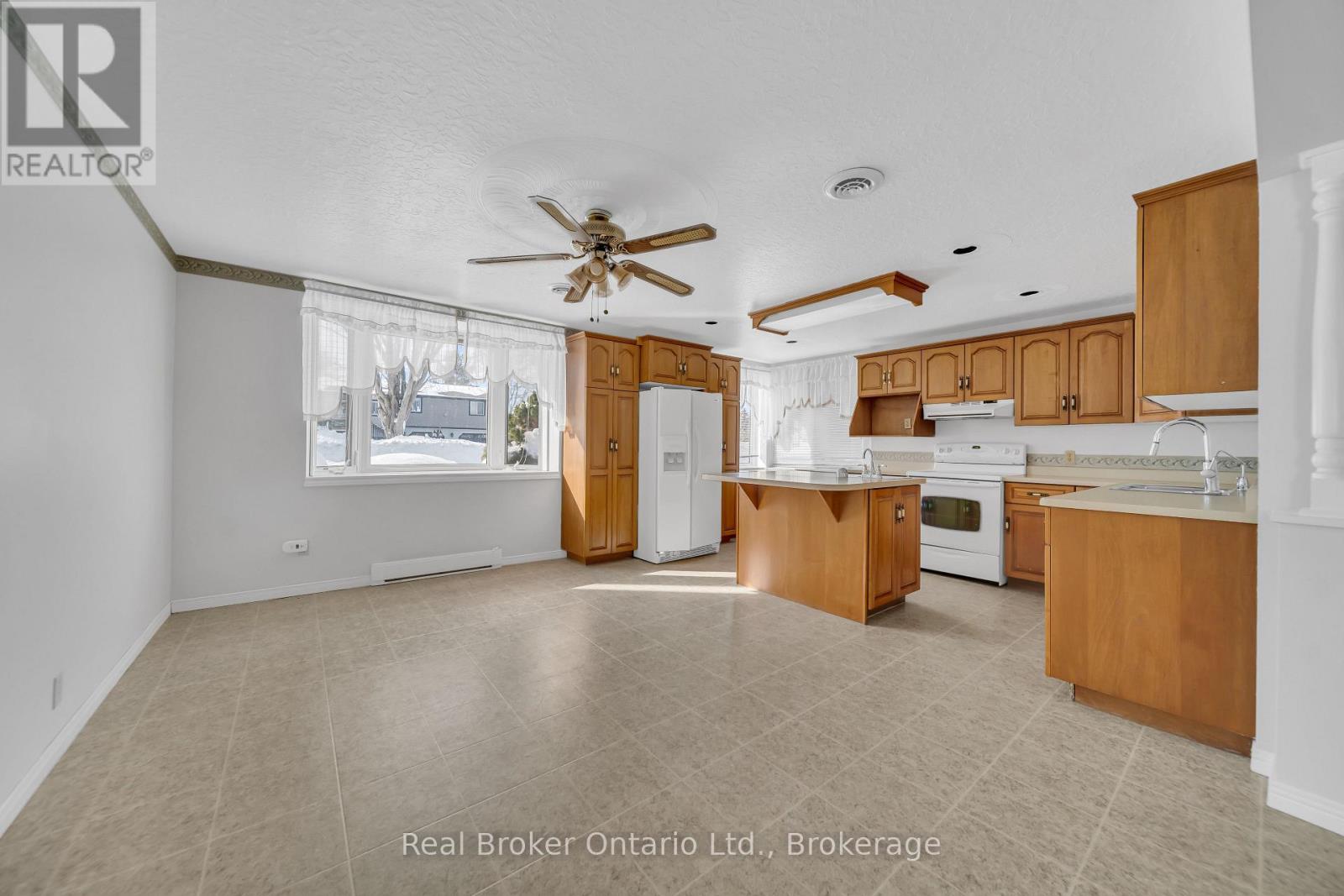 4118 83 Line, Perth East, Ontario  N4W 3G9 - Photo 15 - X12808986