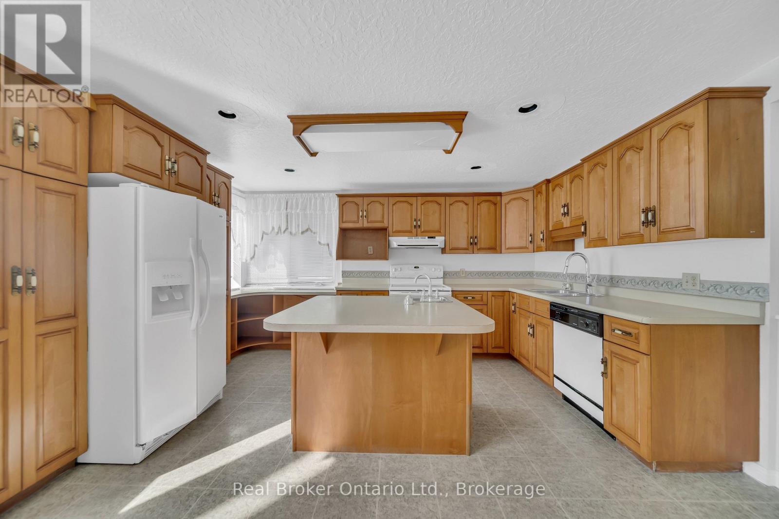 4118 83 Line, Perth East, Ontario  N4W 3G9 - Photo 17 - X12808986