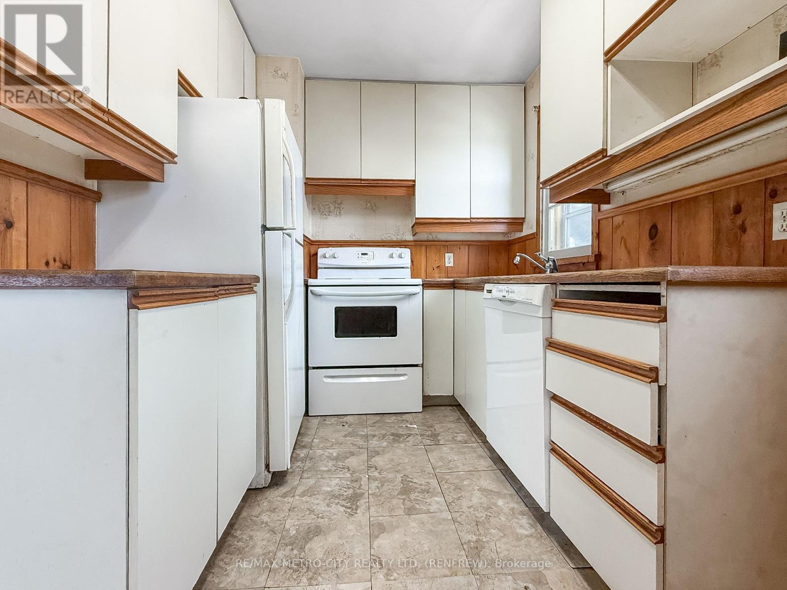 160 Francis Street, Renfrew, Ontario  K7V 1C4 - Photo 6 - X12808724