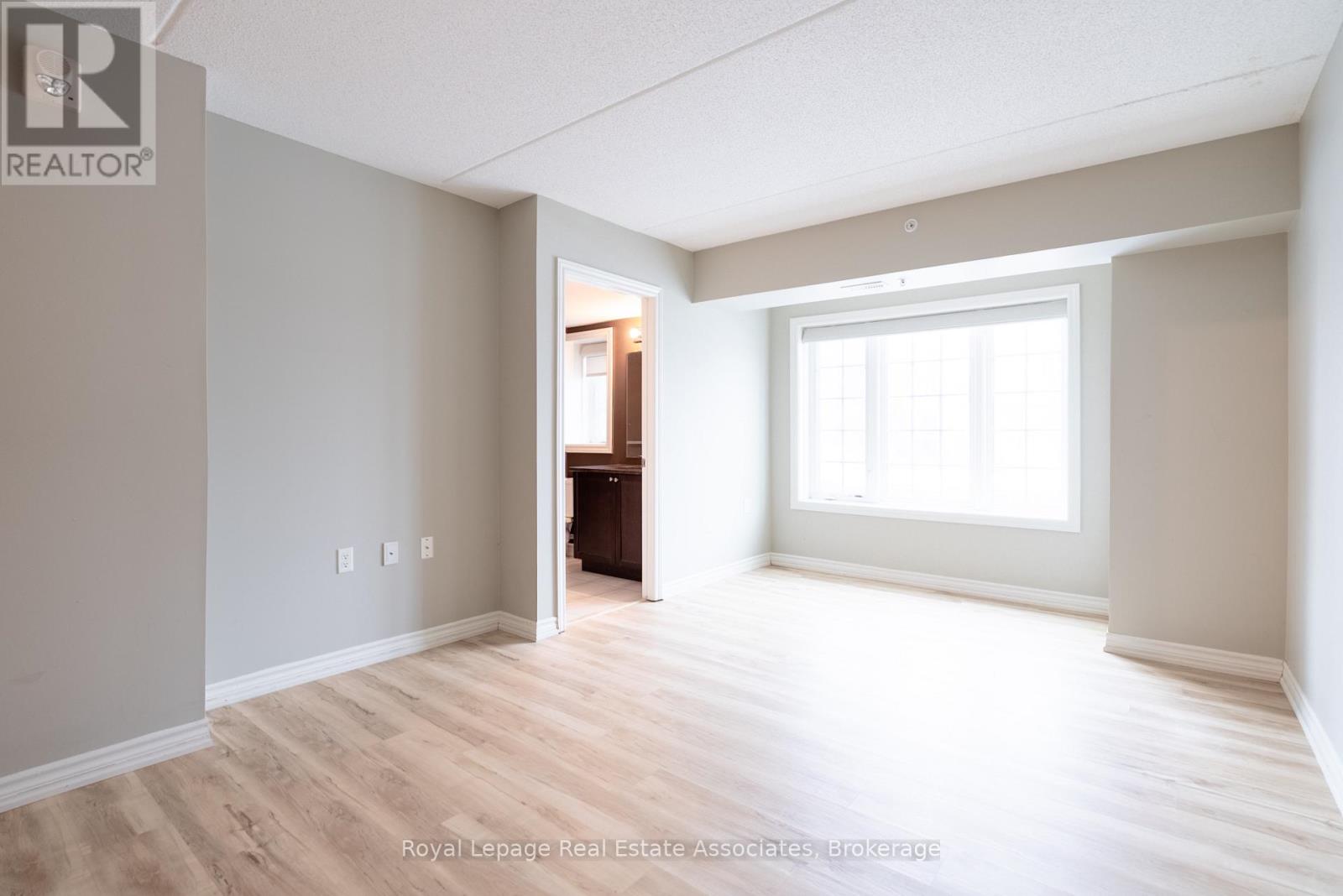 102 - 1460 Main Street E, Milton, Ontario  L9T 8W5 - Photo 23 - W12808808