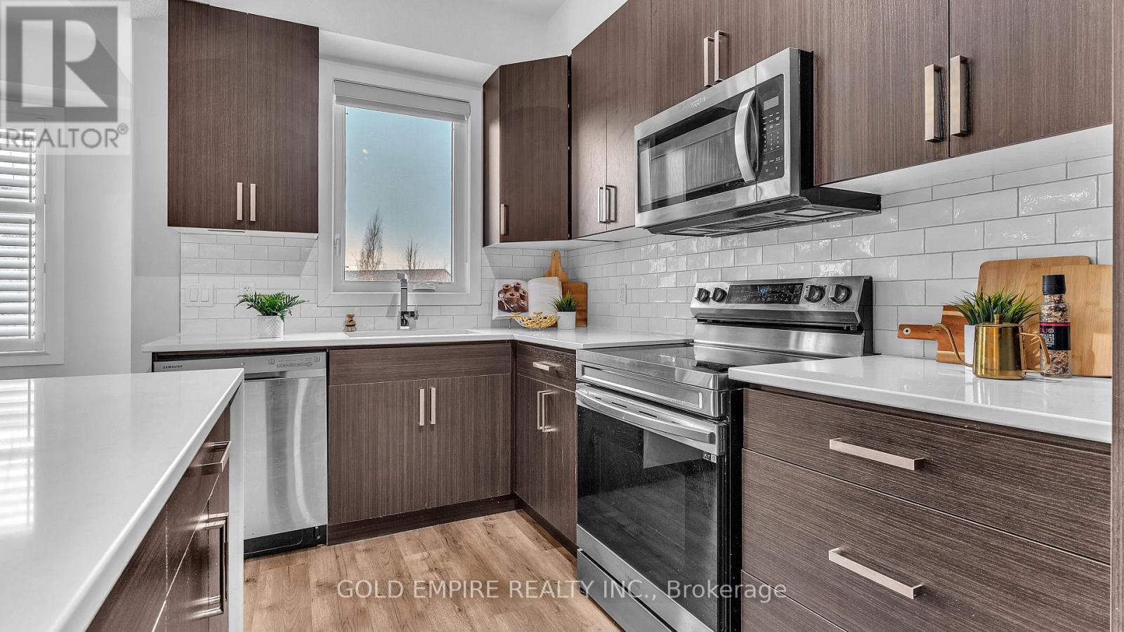 98 - 3380 Singleton Avenue, London South (South W), Ontario  N6L 0E8 - Photo 8 - X12808972