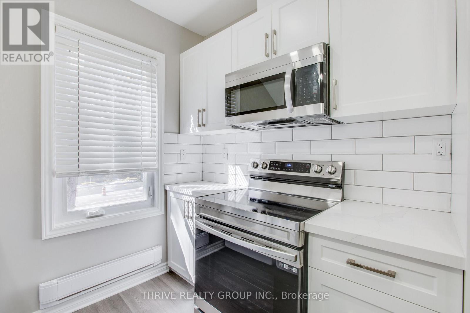 2 - 140 Wellington Street, London East (East K), Ontario  N6B 2K8 - Photo 2 - X12808984