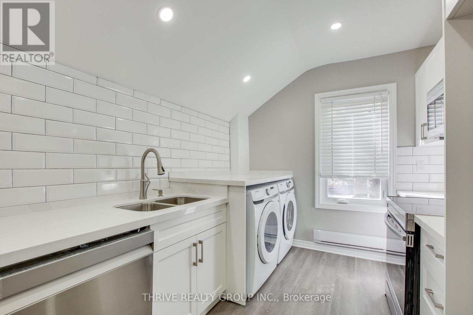 2 - 140 Wellington Street, London East (East K), Ontario  N6B 2K8 - Photo 3 - X12808984