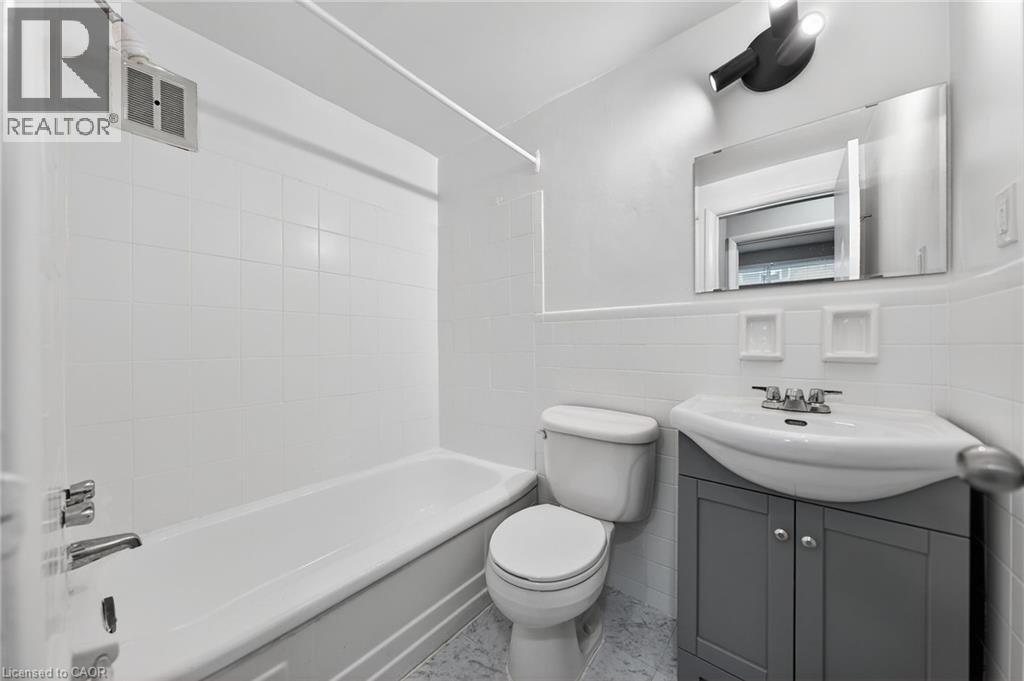 237 Mohawk Road E Unit# 5, Hamilton, Ontario  L9A 2H5 - Photo 12 - 40806654