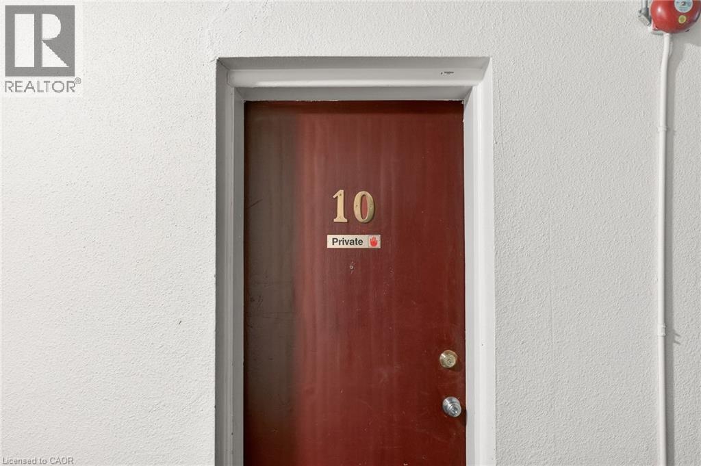 237 Mohawk Road E Unit# 10, Hamilton, Ontario  L9A 2H5 - Photo 2 - 40806667