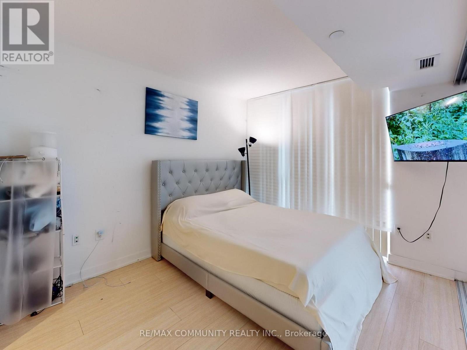 2210 - 85 Queens Wharf Road, Toronto (Waterfront Communities), Ontario  M5V 0J9 - Photo 16 - C12808938