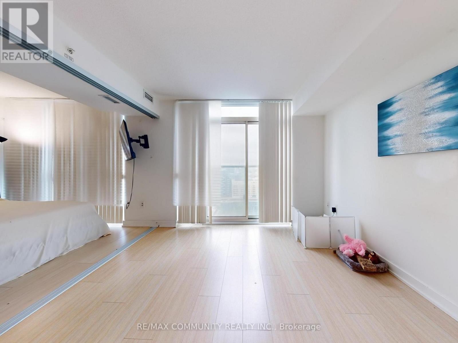 2210 - 85 Queens Wharf Road, Toronto (Waterfront Communities), Ontario  M5V 0J9 - Photo 8 - C12808938