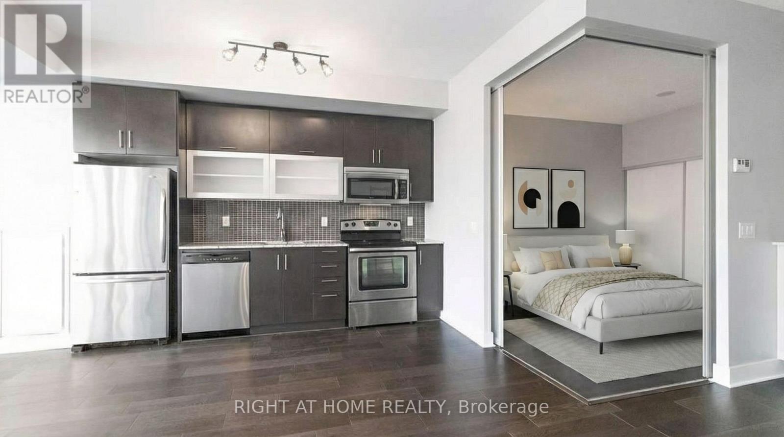 730 - 90 Stadium Road, Toronto (Niagara), Ontario  M5V 3W5 - Photo 3 - C12808950