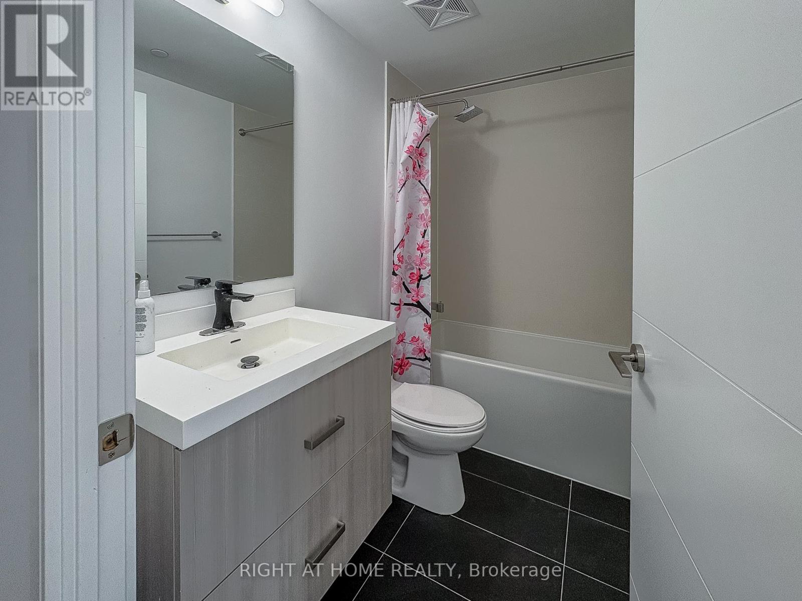 3710 - 50 Wellesley Street E, Toronto (Church-Yonge Corridor), Ontario  M4Y 1G2 - Photo 14 - C12808978