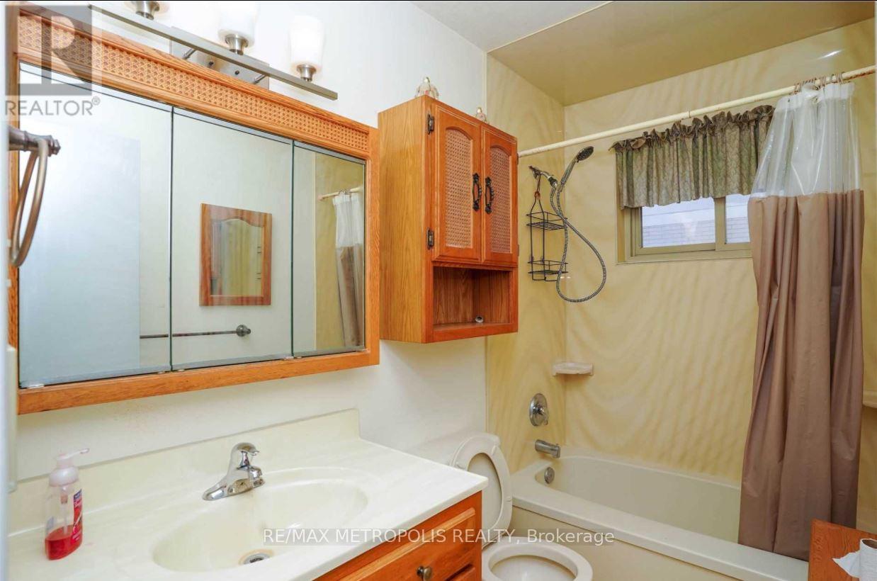 Main - 1385 Park Road S, Oshawa (Lakeview), Ontario  L1J 4K4 - Photo 16 - E12808942