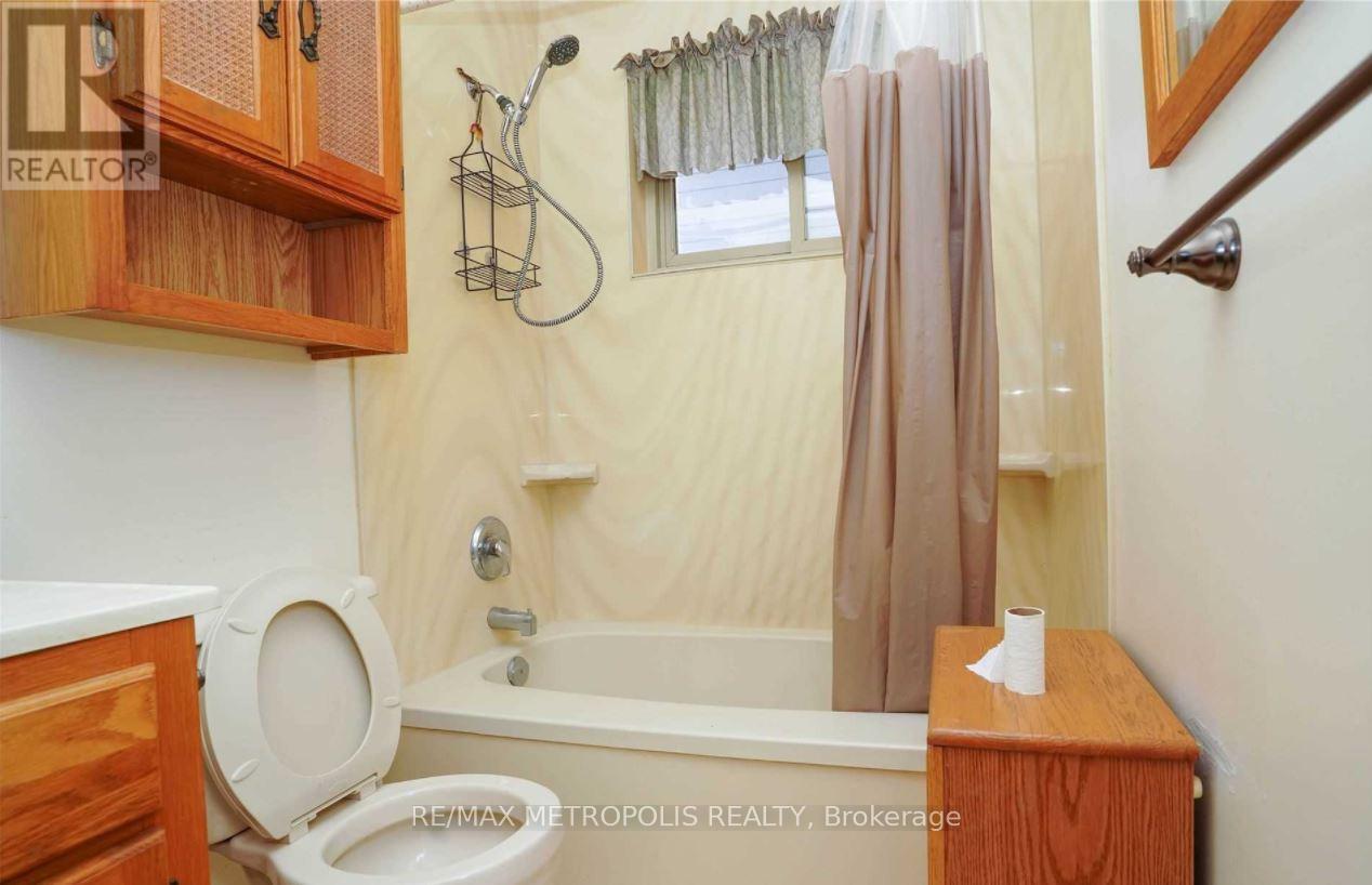 Main - 1385 Park Road S, Oshawa (Lakeview), Ontario  L1J 4K4 - Photo 17 - E12808942