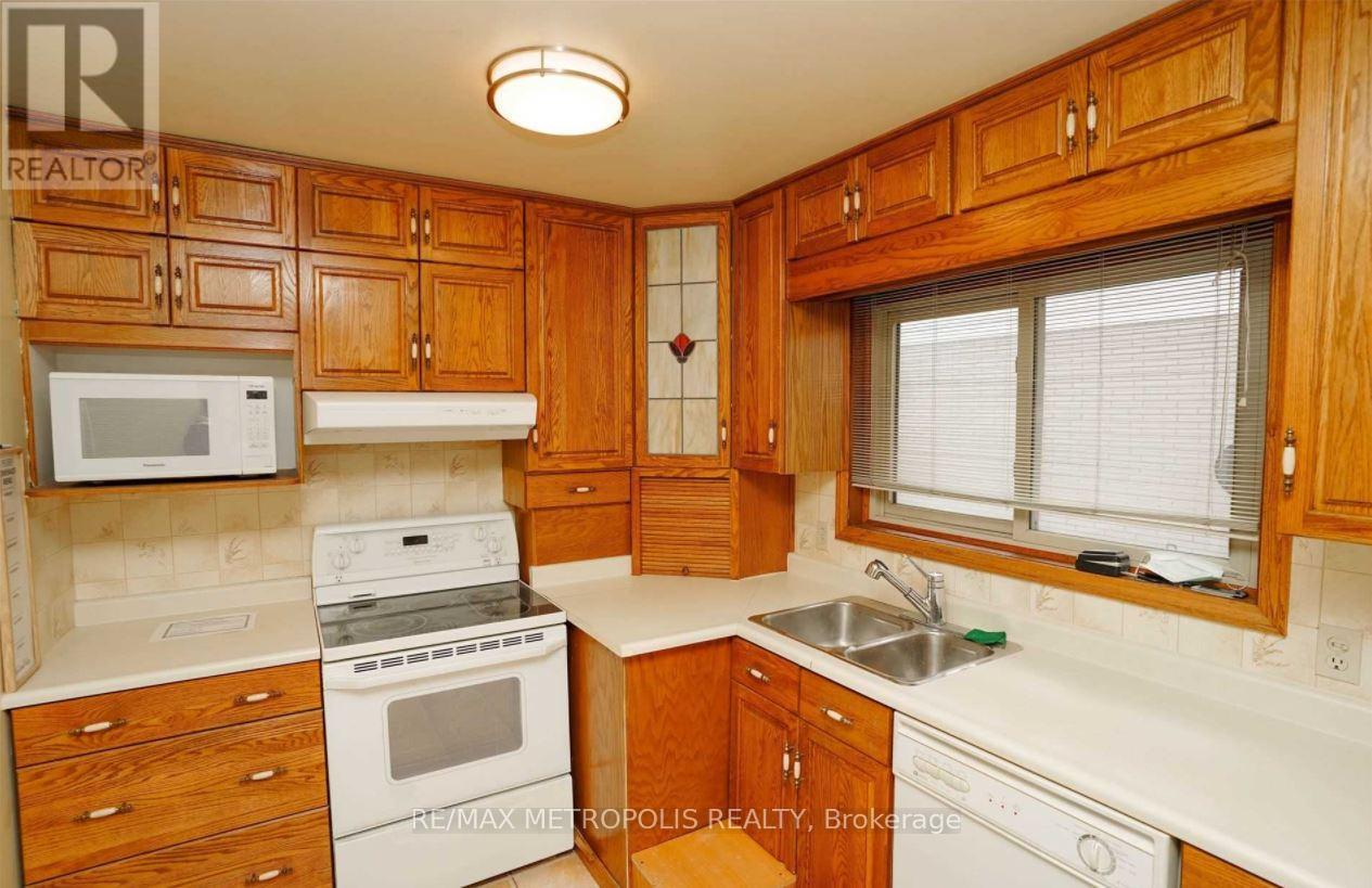 Main - 1385 Park Road S, Oshawa (Lakeview), Ontario  L1J 4K4 - Photo 9 - E12808942