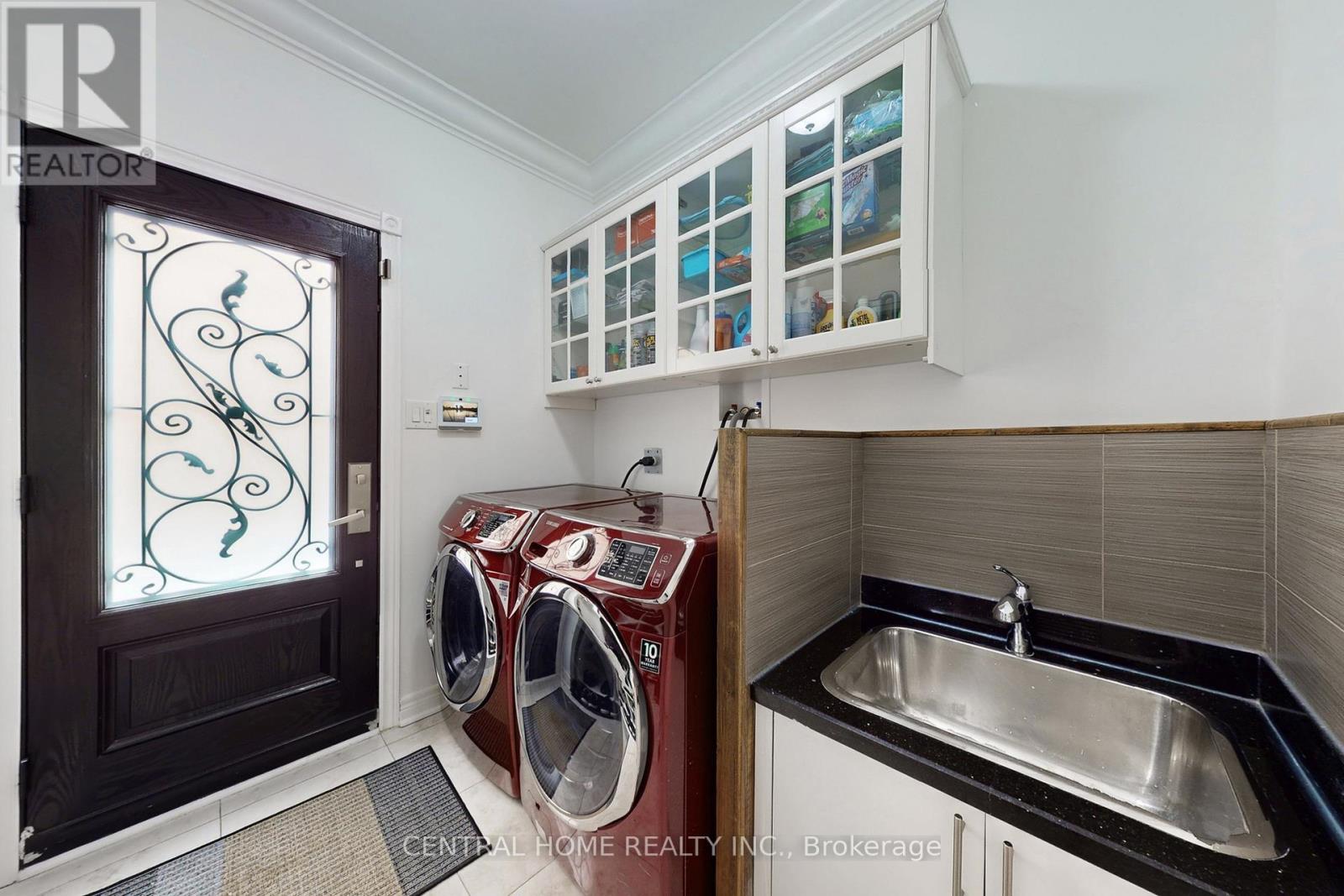 28 Theobald's Circle, Richmond Hill, Ontario  L4C 9C6 - Photo 18 - N12809002