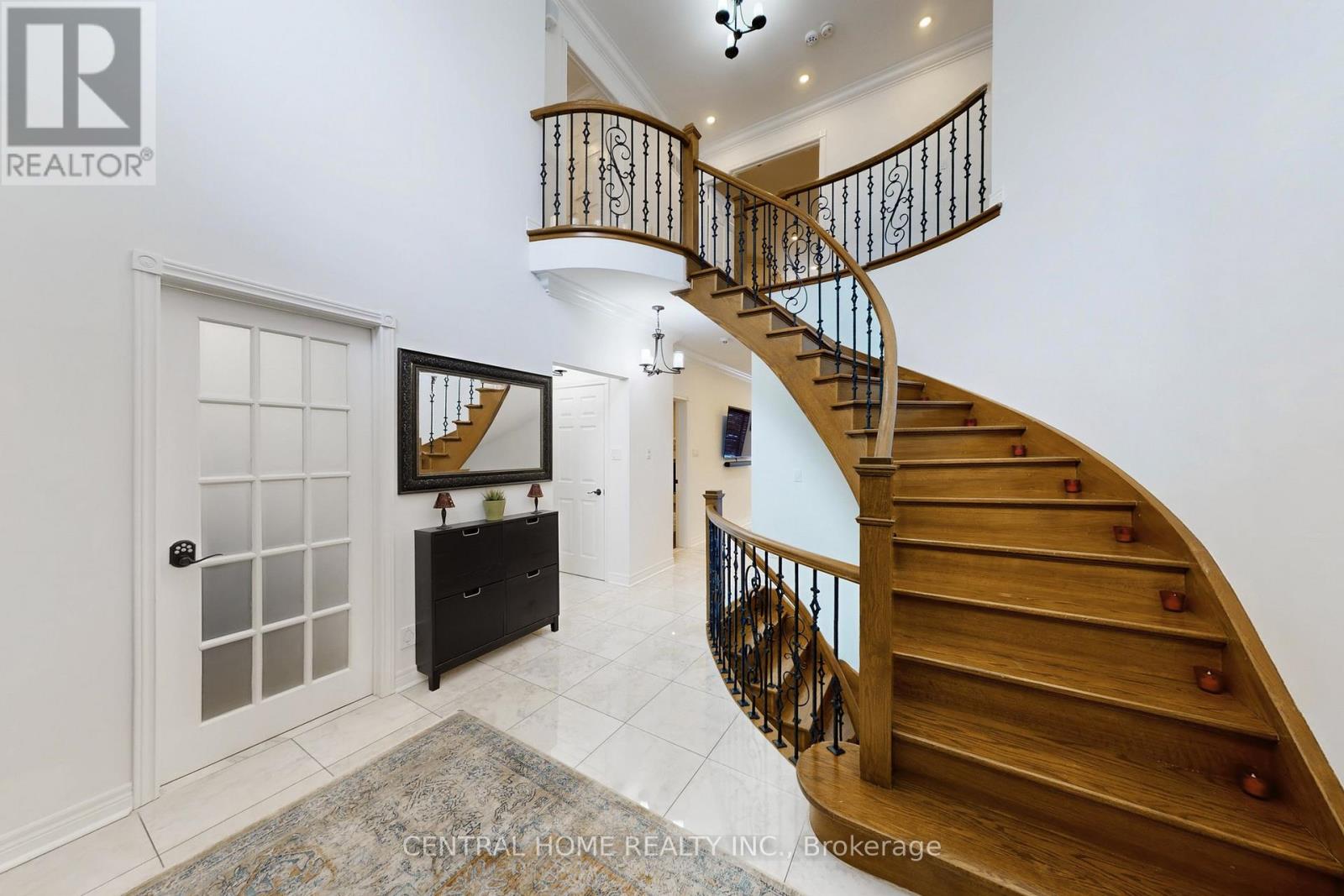 28 Theobald's Circle, Richmond Hill, Ontario  L4C 9C6 - Photo 20 - N12809002