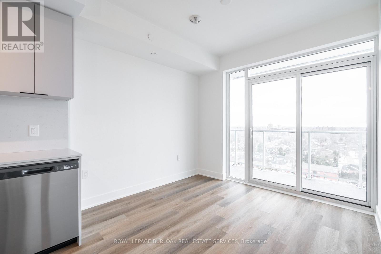 1204 - 2088 James Street, Burlington (Brant), Ontario  L7R 0H2 - Photo 9 - W12808946