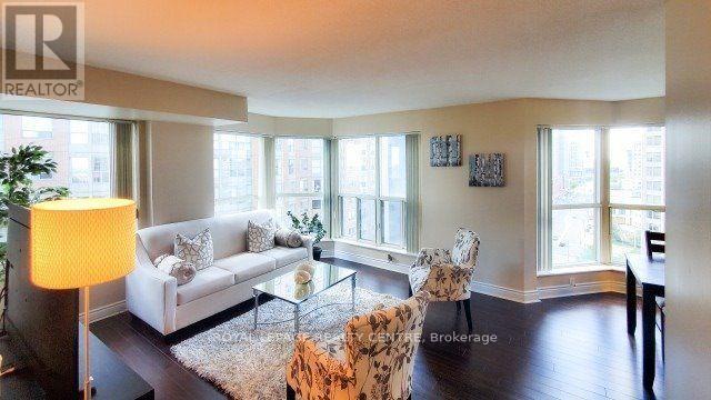 1604 - 325 Webb Drive, Mississauga, Ontario  L5B 3Z9 - Photo 6 - W12808974