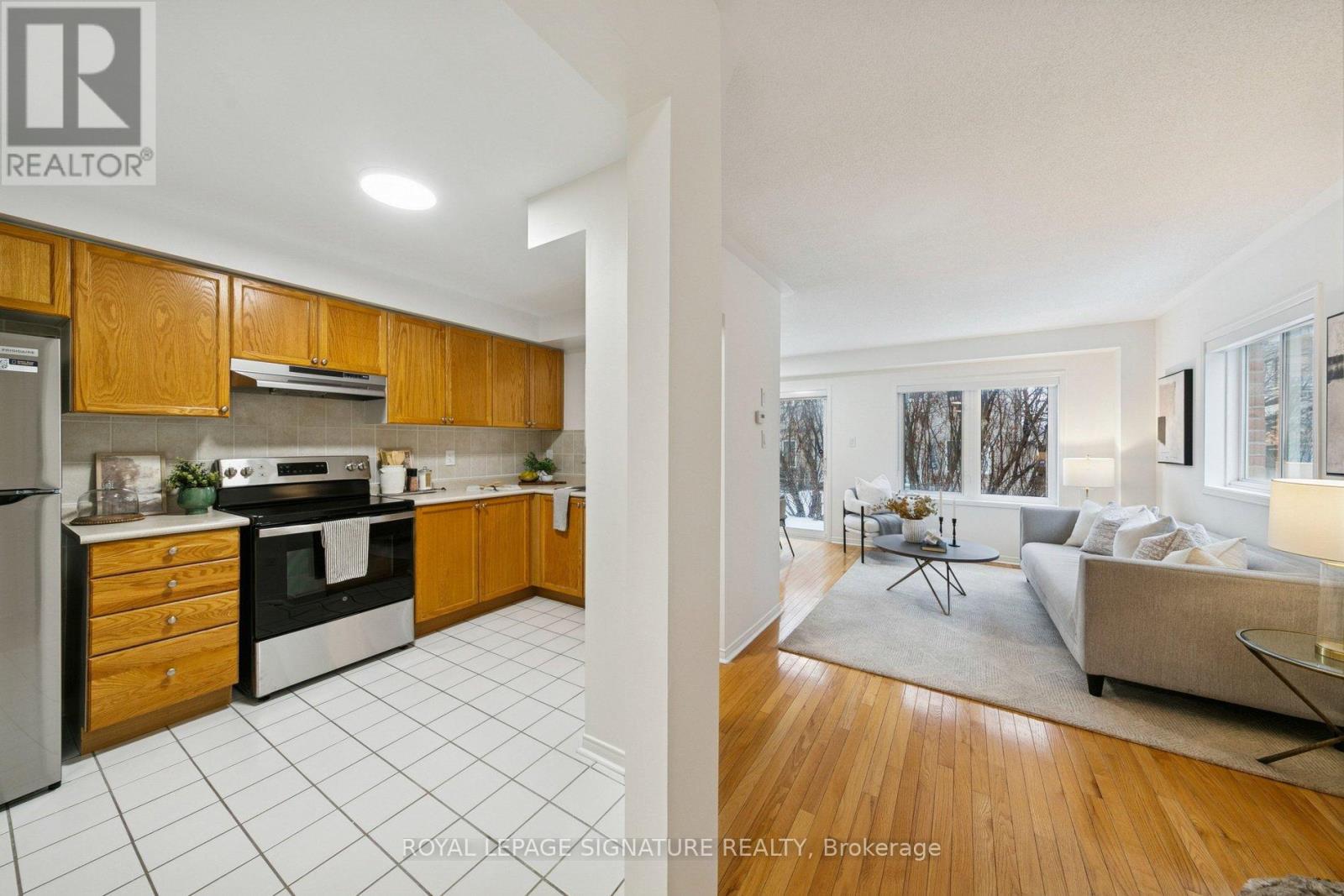 121 - 86 Joymar Drive, Mississauga, Ontario  L5M 7Z6 - Photo 2 - W12808982