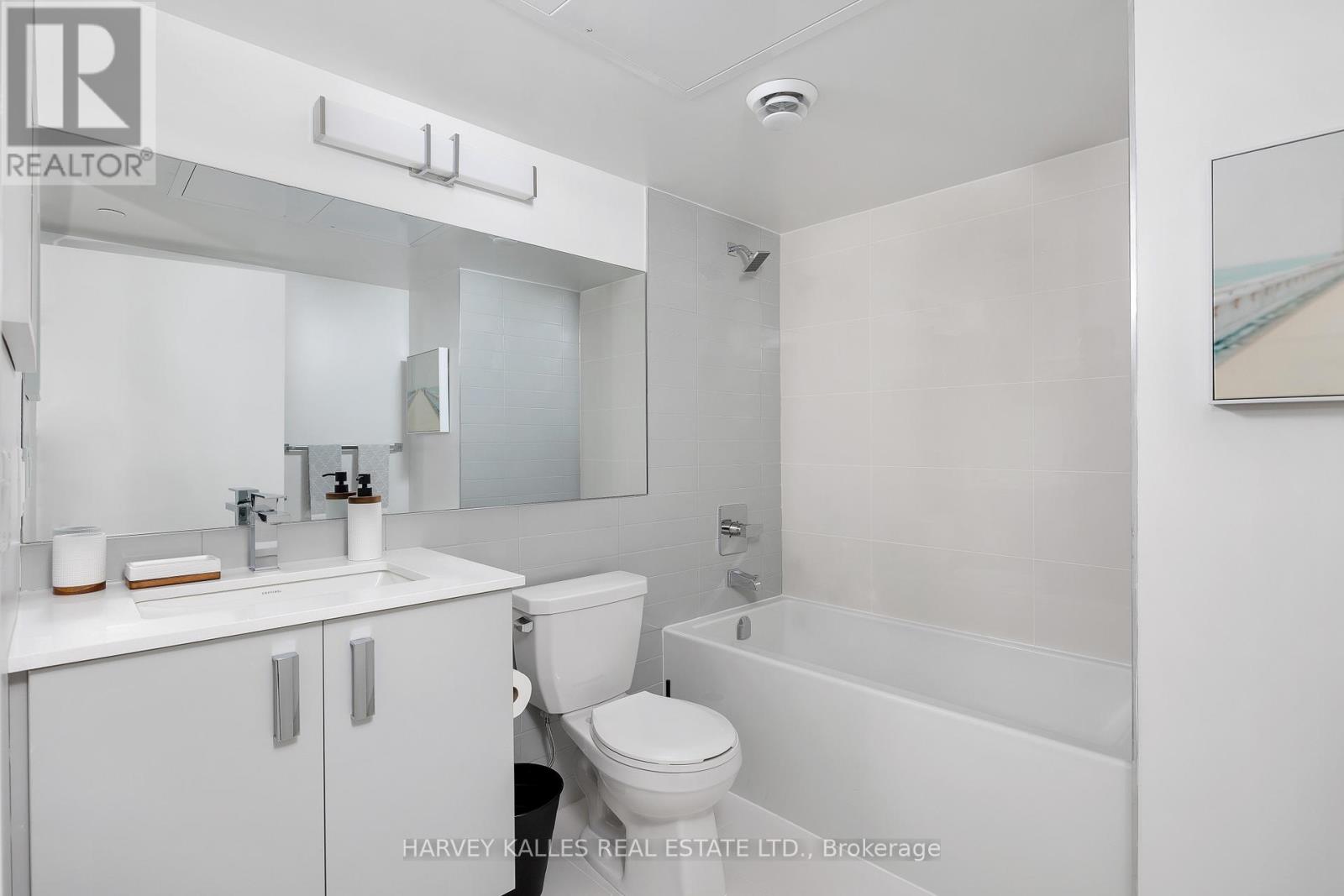 1301 - 30 Gibbs Road, Toronto (Islington-City Centre West), Ontario  M9B 6L6 - Photo 12 - W12809006