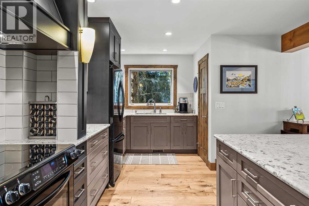 3, 810 4th Street Nw, Canmore, Alberta  T1W 2H6 - Photo 17 - A2260656