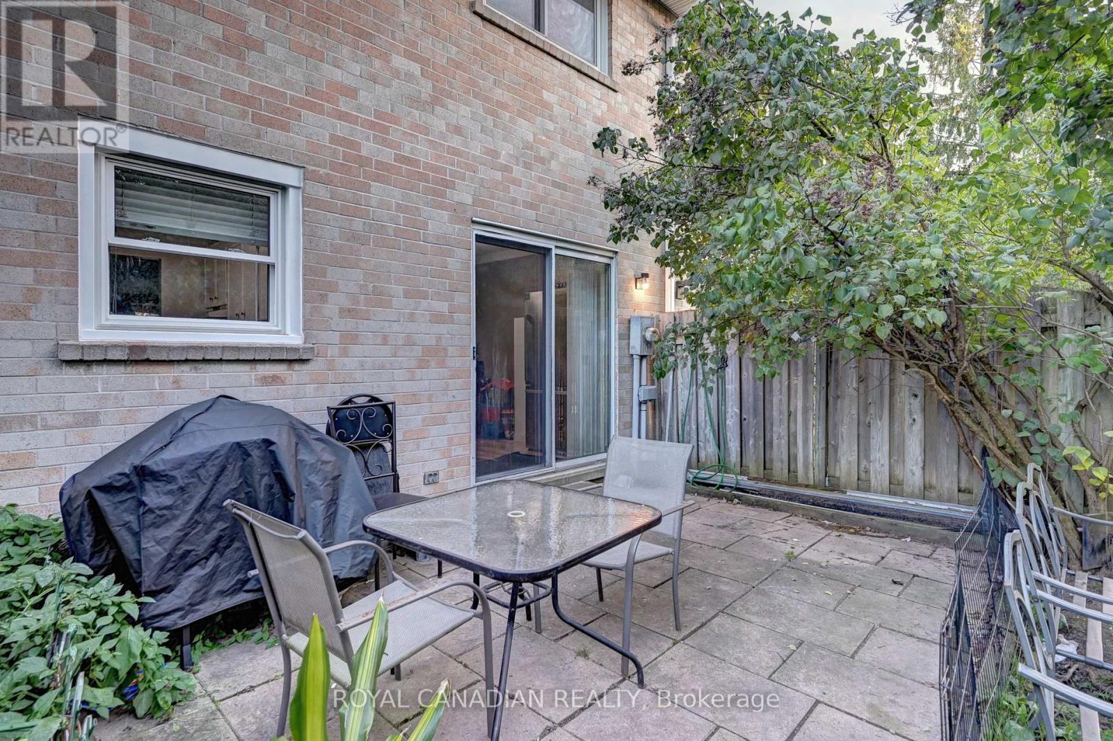 E - 515 Weber Street N, Waterloo, Ontario  N2L 4G1 - Photo 10 - X12808966