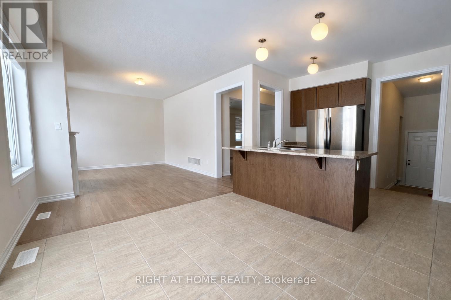 675 Anishinaabe Drive, Shelburne, Ontario  L9V 3Y5 - Photo 7 - X12808994