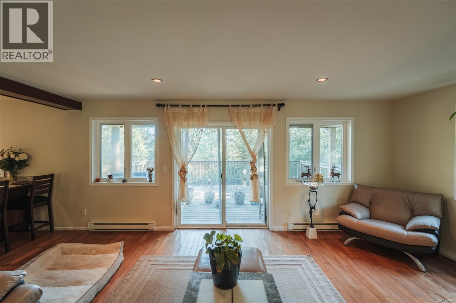 314 Reef Point Rd, Ucluelet, British Columbia V0R 3A0 - Photo 10 - 1026451