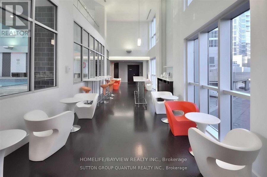 701 - 208 Queens Quay W, Toronto, Ontario  M5J 2Y5 - Photo 12 - C12804560