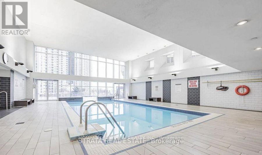 701 - 208 Queens Quay W, Toronto, Ontario  M5J 2Y5 - Photo 5 - C12804560