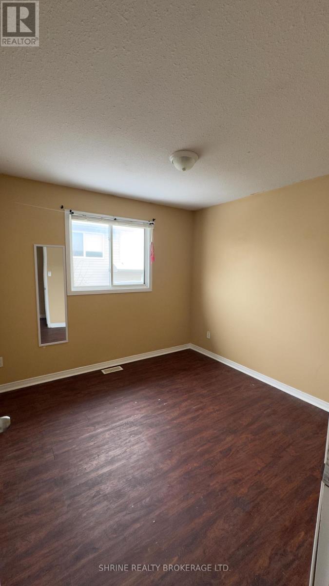 215 Thurman Circle, London East, Ontario  N5V 4Z2 - Photo 7 - X12739222