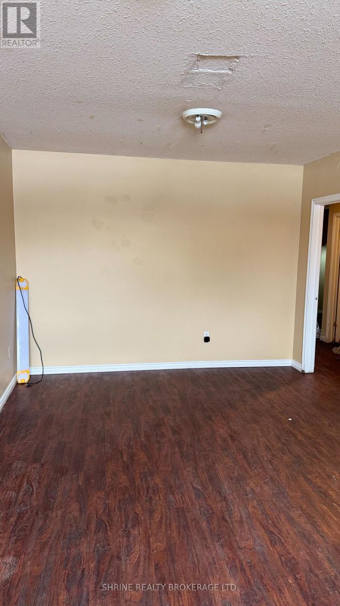 215 Thurman Circle, London East, Ontario  N5V 4Z2 - Photo 3 - X12739222