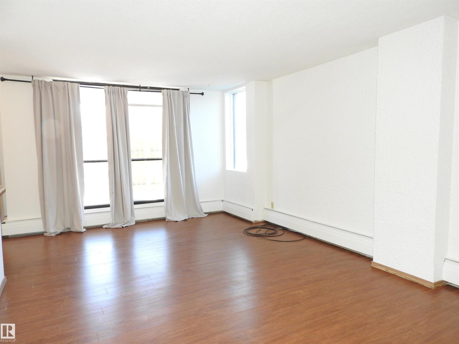 #105 10160 115 St Nw, Edmonton, Alberta  T5K 1T6 - Photo 16 - E4471178