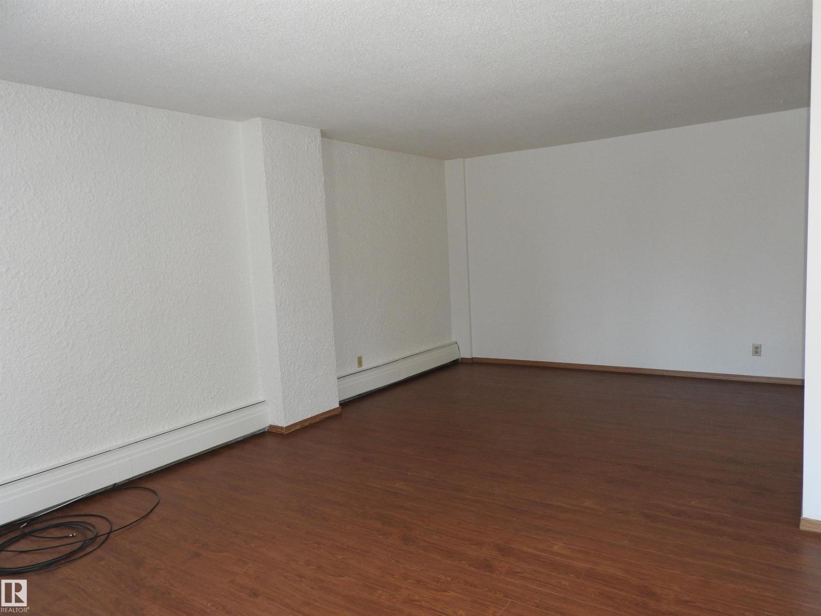 #105 10160 115 St Nw, Edmonton, Alberta  T5K 1T6 - Photo 17 - E4471178