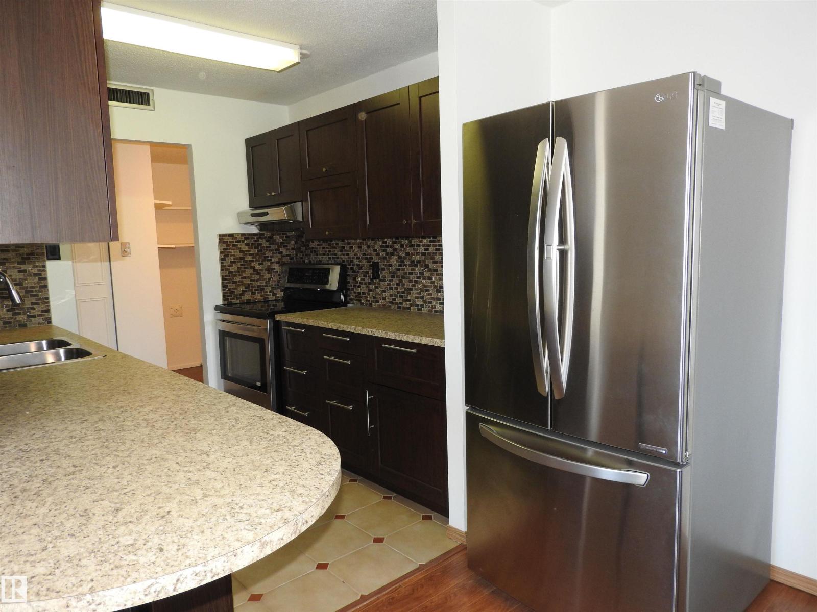 #105 10160 115 St Nw, Edmonton, Alberta  T5K 1T6 - Photo 12 - E4471178