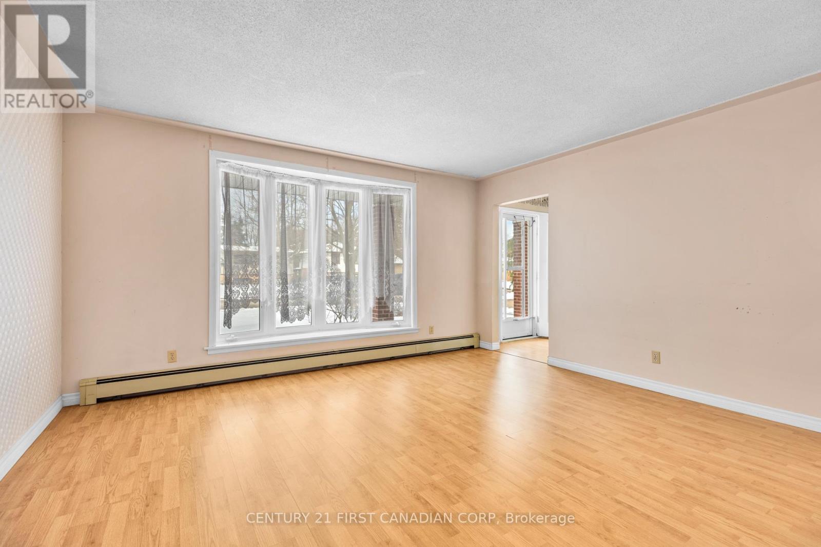 383 Magnolia Crescent, London East, Ontario  N5Y 4T1 - Photo 7 - X12809030