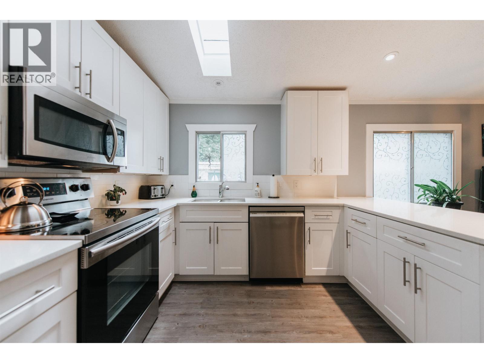 25 5288 Selma Park Road, Sechelt, British Columbia  V7Z 0C2 - Photo 11 - R3092227