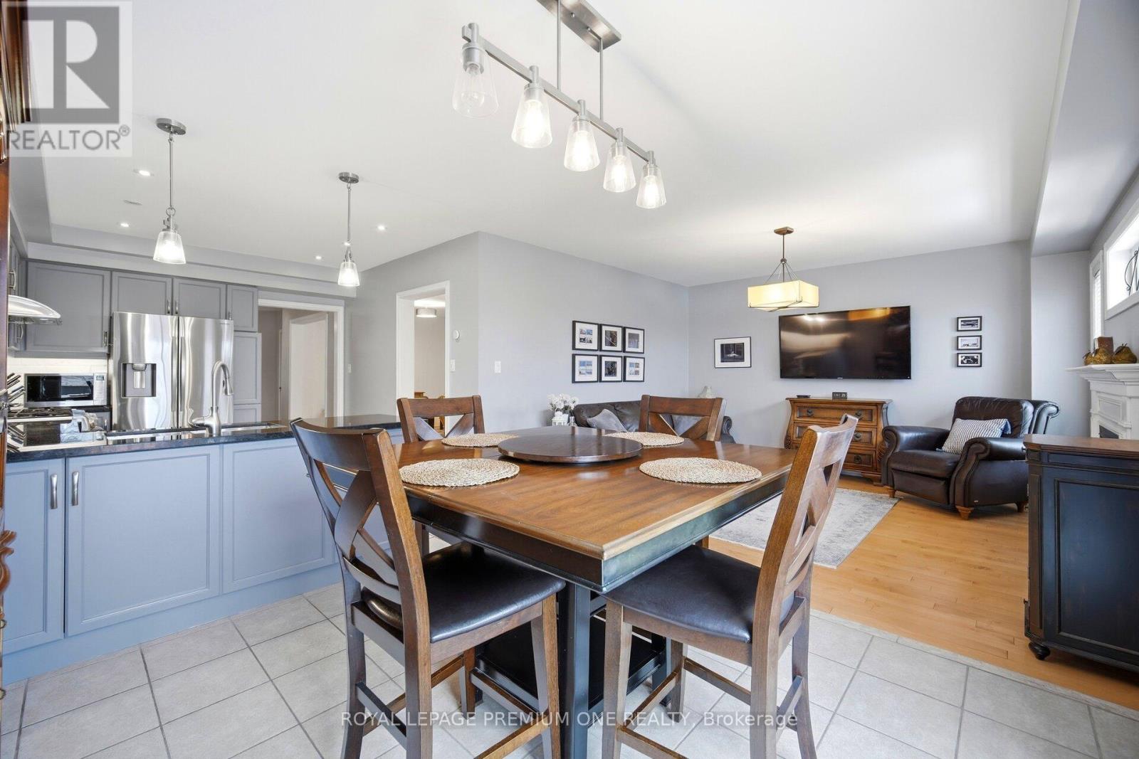 99 Royal Pine Avenue, Vaughan, Ontario  L4H 1S8 - Photo 14 - N12809054