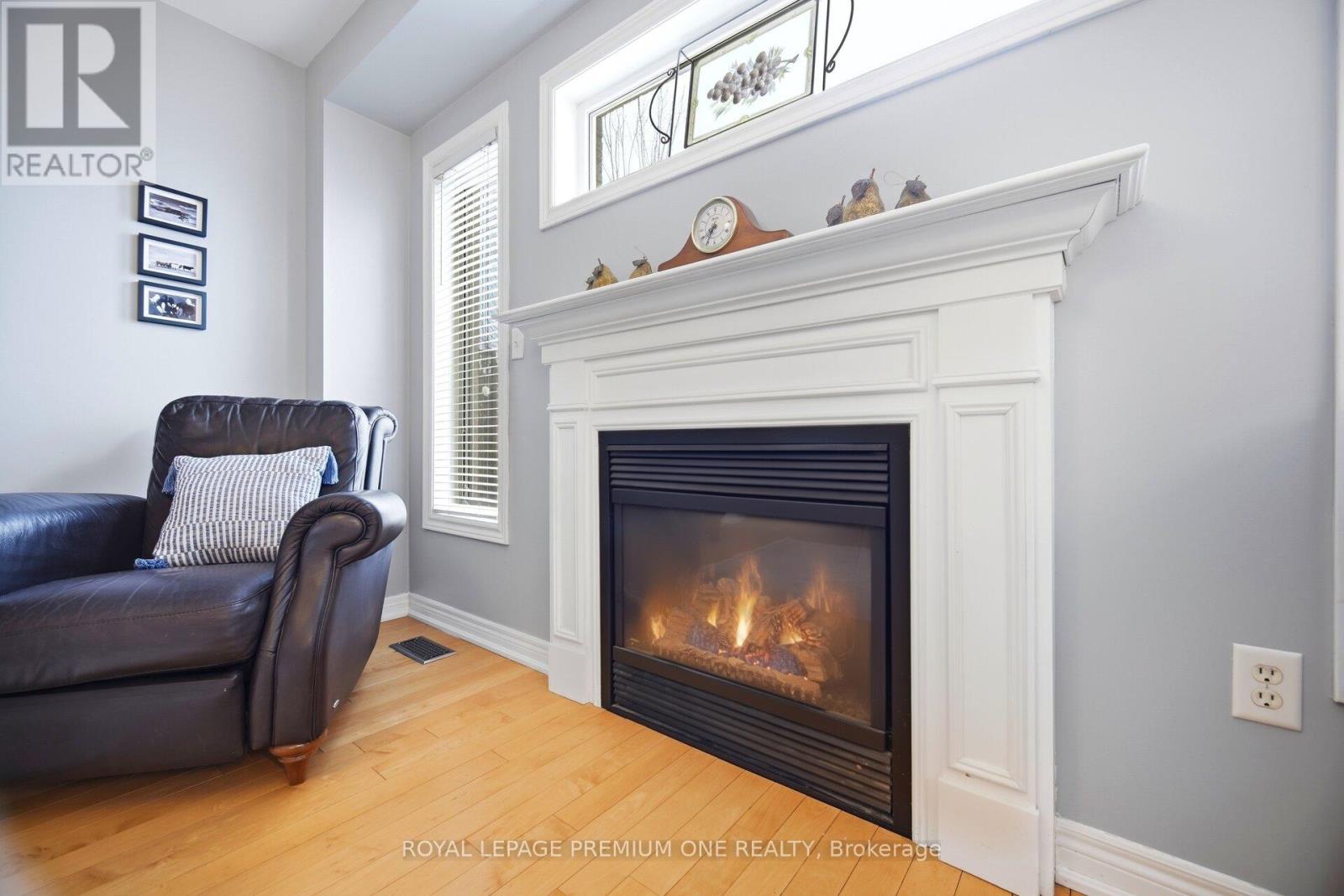 99 Royal Pine Avenue, Vaughan, Ontario  L4H 1S8 - Photo 17 - N12809054