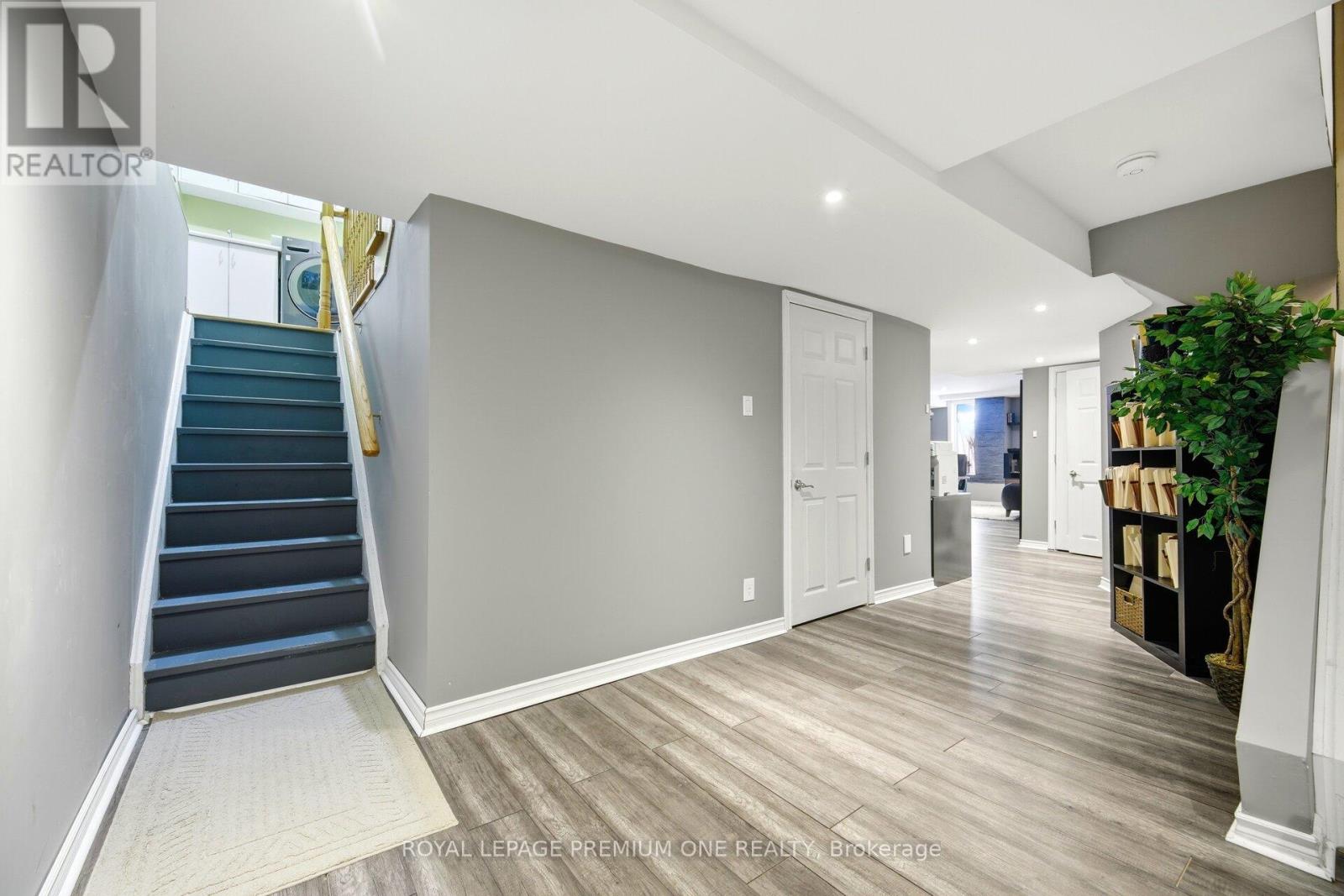 99 Royal Pine Avenue, Vaughan, Ontario  L4H 1S8 - Photo 34 - N12809054