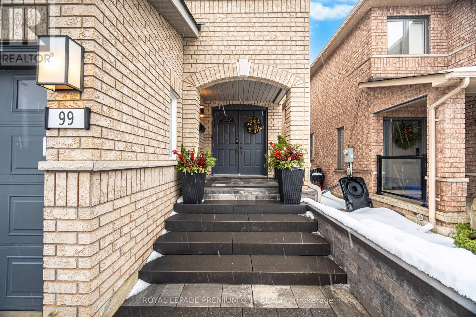 99 Royal Pine Avenue, Vaughan, Ontario  L4H 1S8 - Photo 4 - N12809054