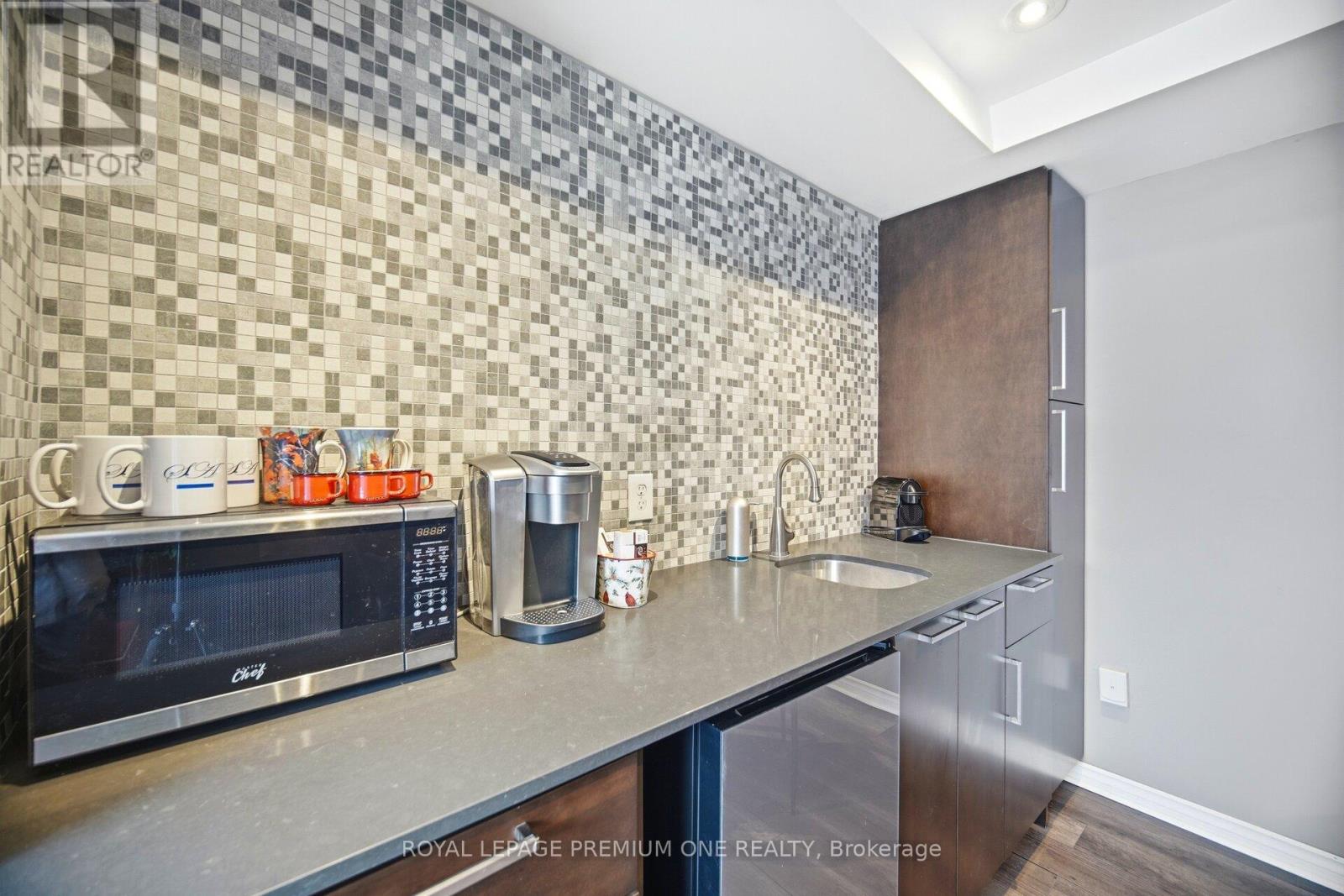 99 Royal Pine Avenue, Vaughan, Ontario  L4H 1S8 - Photo 41 - N12809054